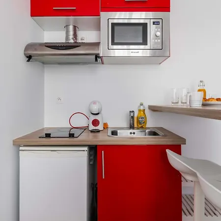 Charmant Studio Dans Un Immeuble 5